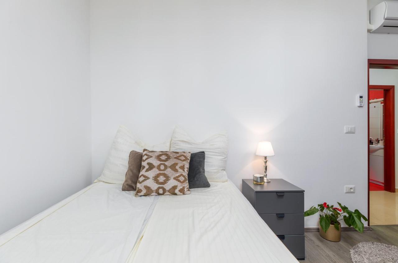 Apartment Augusto - Sea View Pula Ngoại thất bức ảnh